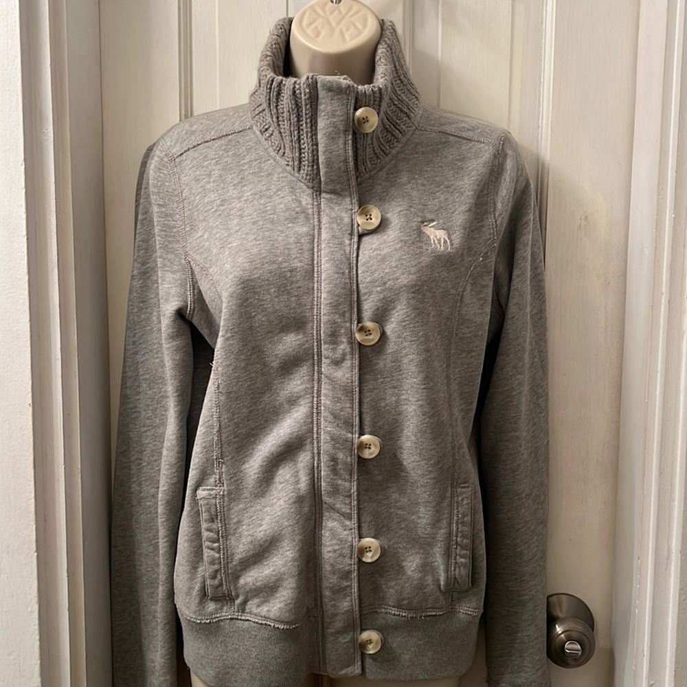 Abercrombie & Fitch 😍 sweater jacket